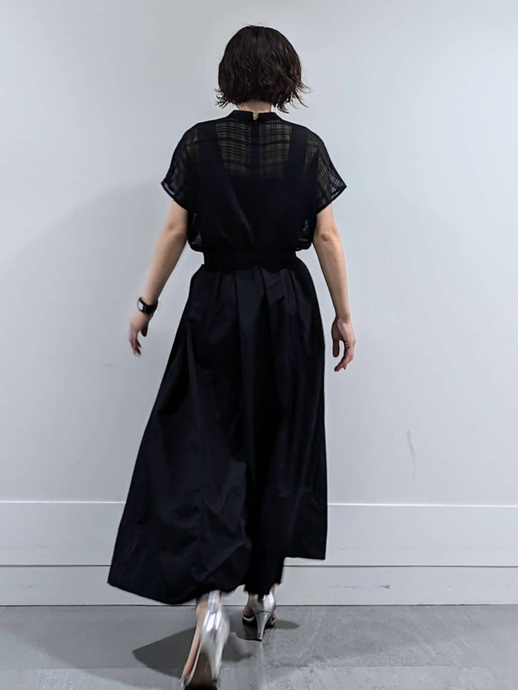 ミズタさんの「UNTITLED｜【シアー】チェックスタンドネックブラウス」を使ったコーディネート