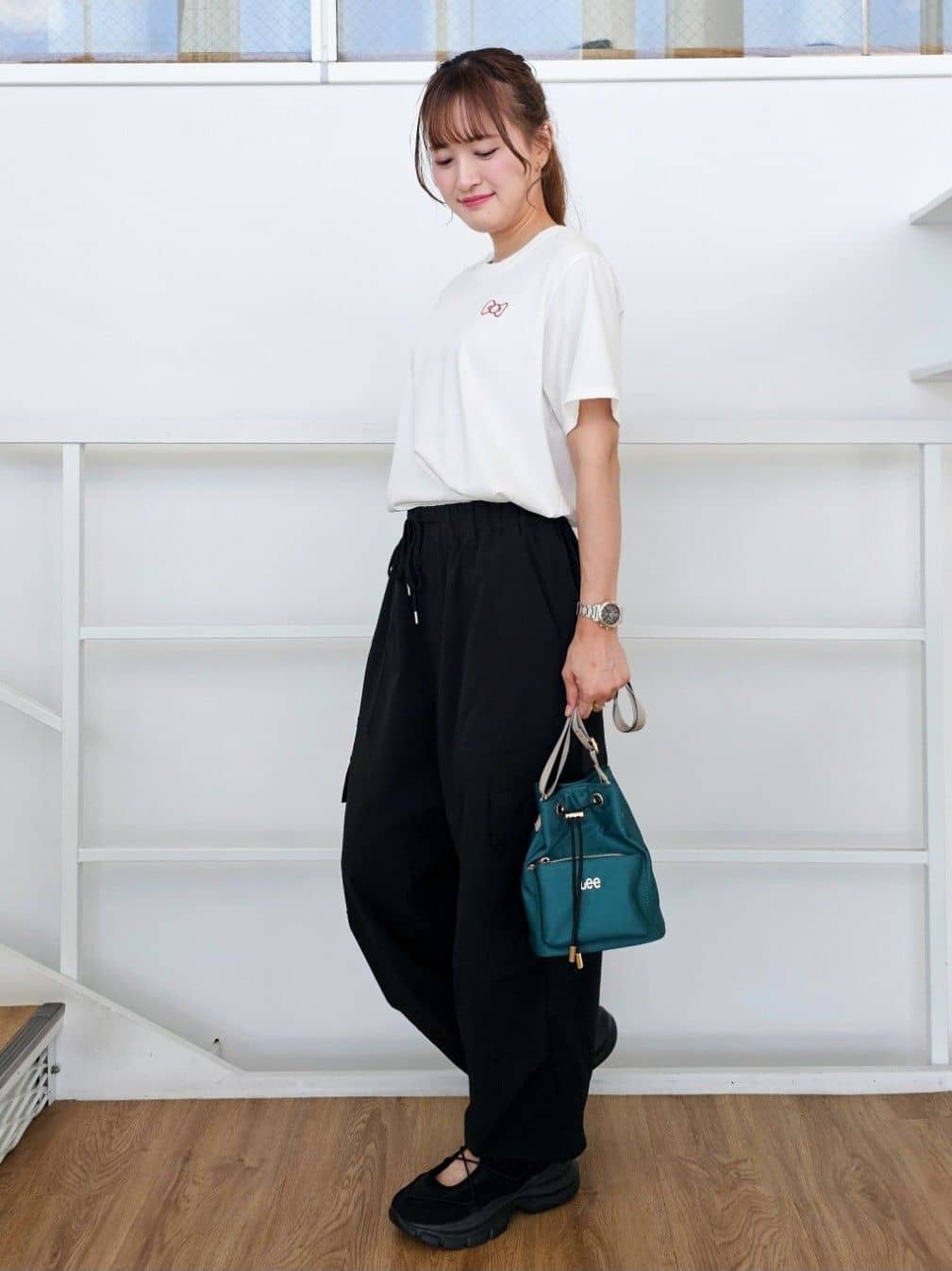 ゆゆさんの「SHOO･LA･RUE｜【HELLO KITTYコラボ】【SHOO ICE／汗染み軽減／UVカット】コンパクトTシャツ」を使ったコーディネート