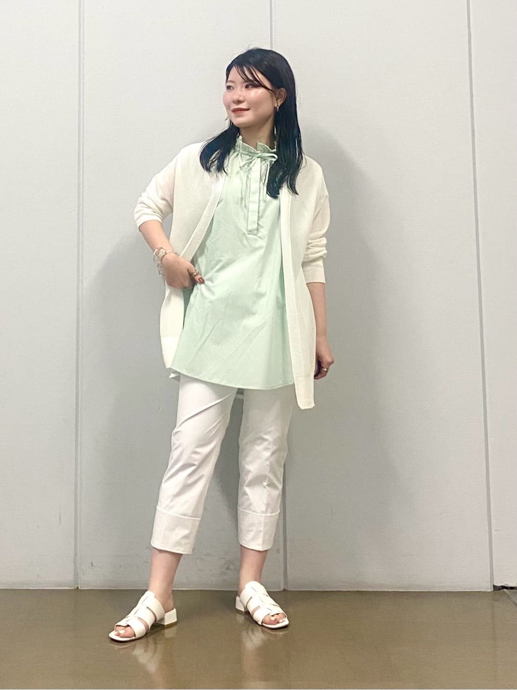 misakiさんの「INDIVI｜【洗える／前後2WAY】インナータンクトップ」を使ったコーディネート