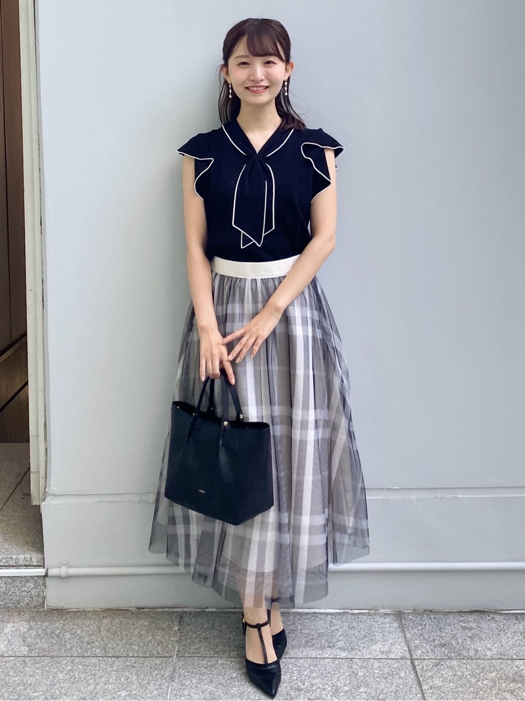 みさかさんの「index｜フレアスリーブボウタイニット【洗濯機洗い可／接触冷感／抗ピル】」を使ったコーディネート