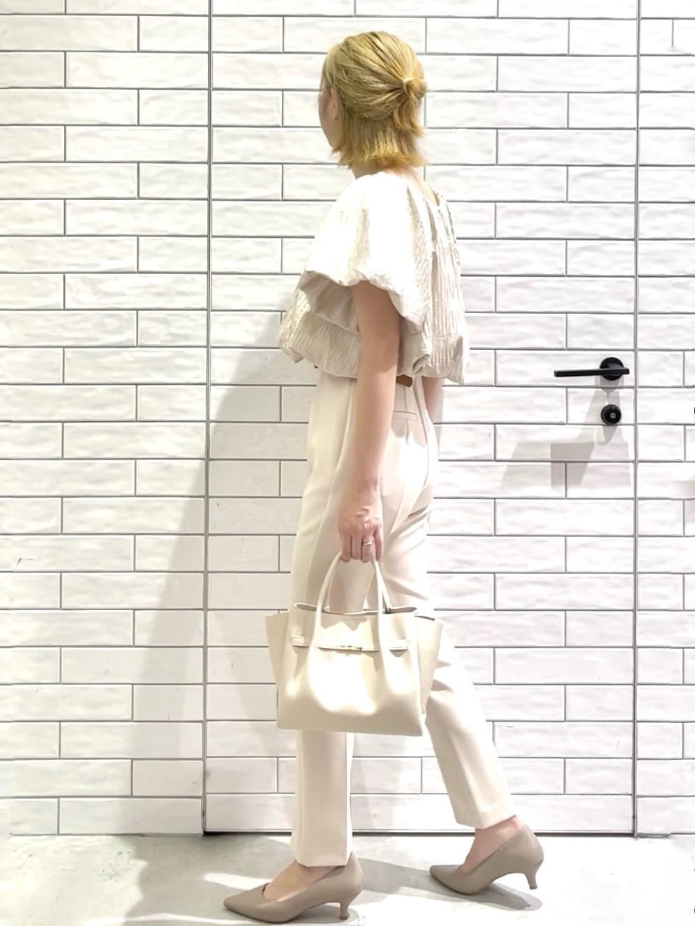 しおりさんの「OPAQUE.CLIP｜ふくれジャカードバルーンブラウス【洗濯機洗い可】」を使ったコーディネート
