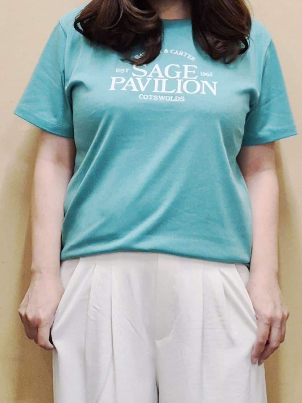 ひさえさんの「THE SHOP TK｜カレッジ＆フォトプリントTシャツ【洗濯機OK】」を使ったコーディネート