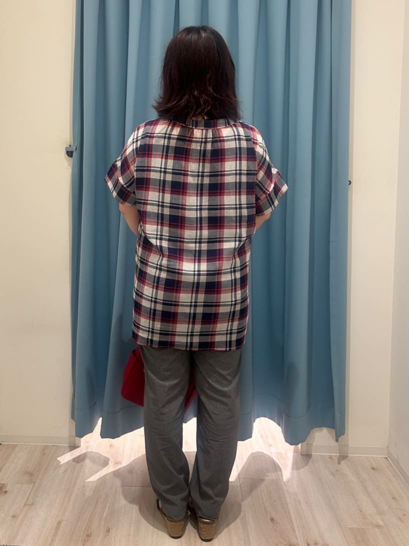 くーさんの「SHOO･LA･RUE｜【S-LL】きれいに体型カバー さらシャリコットン スキッパーシャツ」を使ったコーディネート