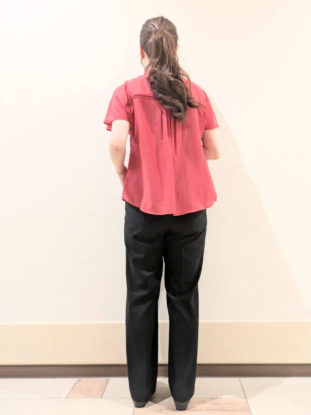 imamiさんの「Reflect｜【マシンウォッシュ可】リネンライクフレアパンツ」を使ったコーディネート