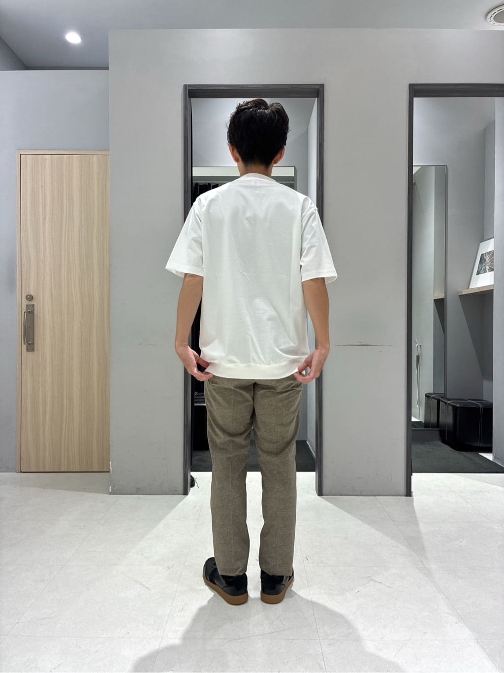 わいずみさんの「TAKEO KIKUCHI｜【抗菌防臭／5サイズ展開】ハイゲージポンチ Tシャツ」を使ったコーディネート