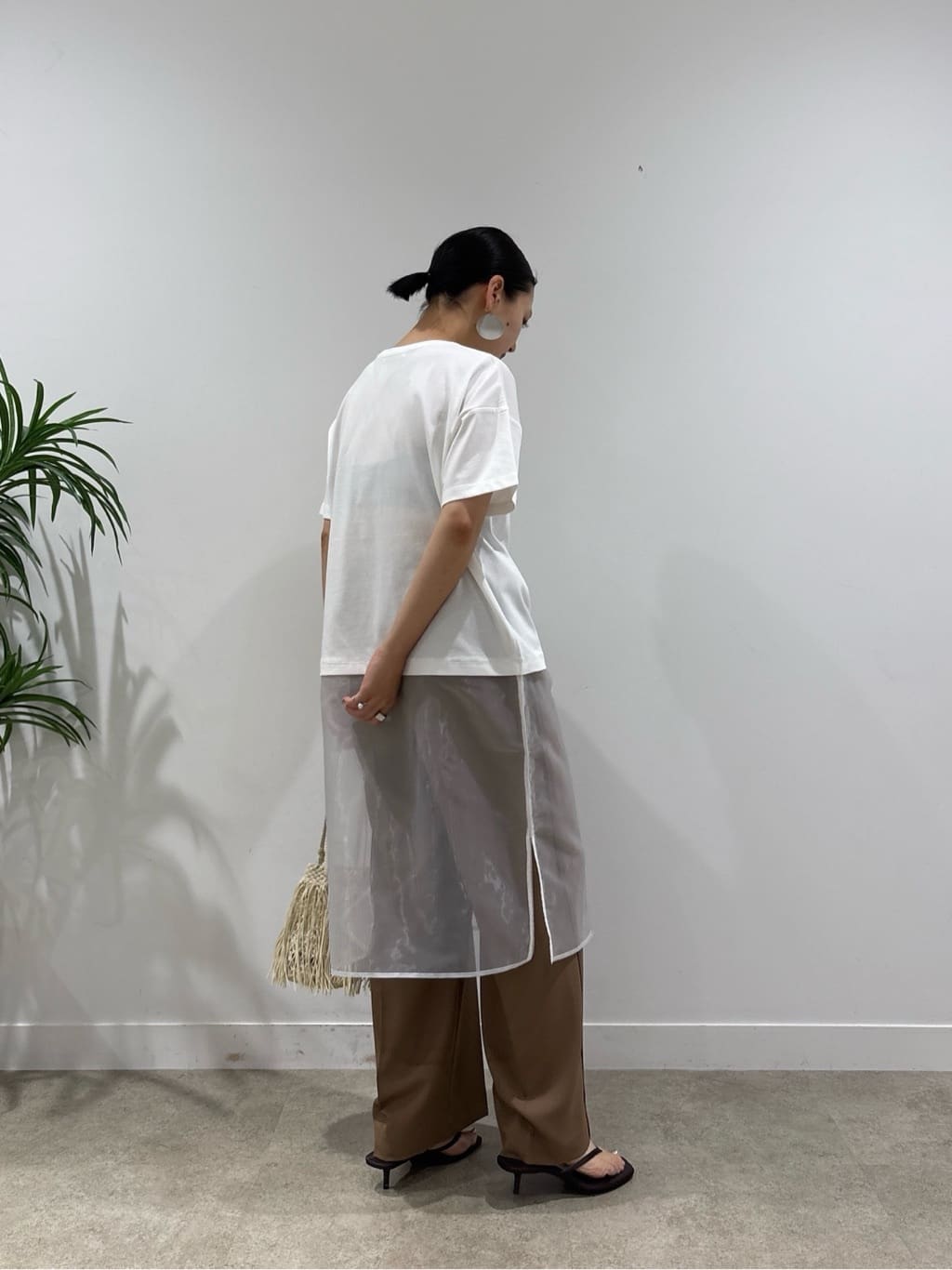 ayanoさんの「INDIVI｜シアードッキングTシャツ」を使ったコーディネート