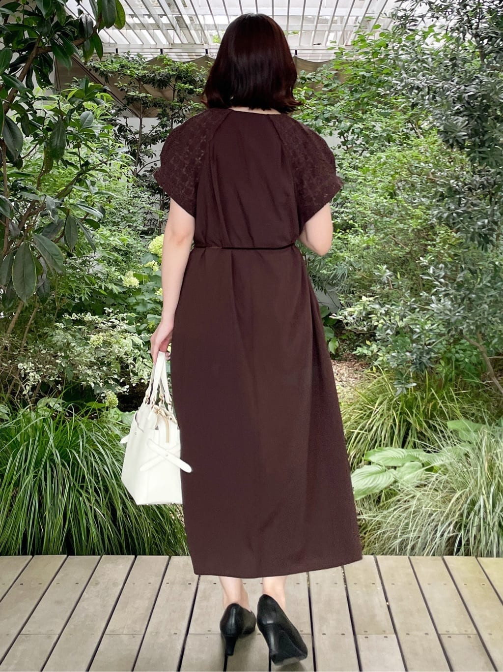 yukariさんの「Reflect｜カットワークレーススリーブワンピース」を使ったコーディネート
