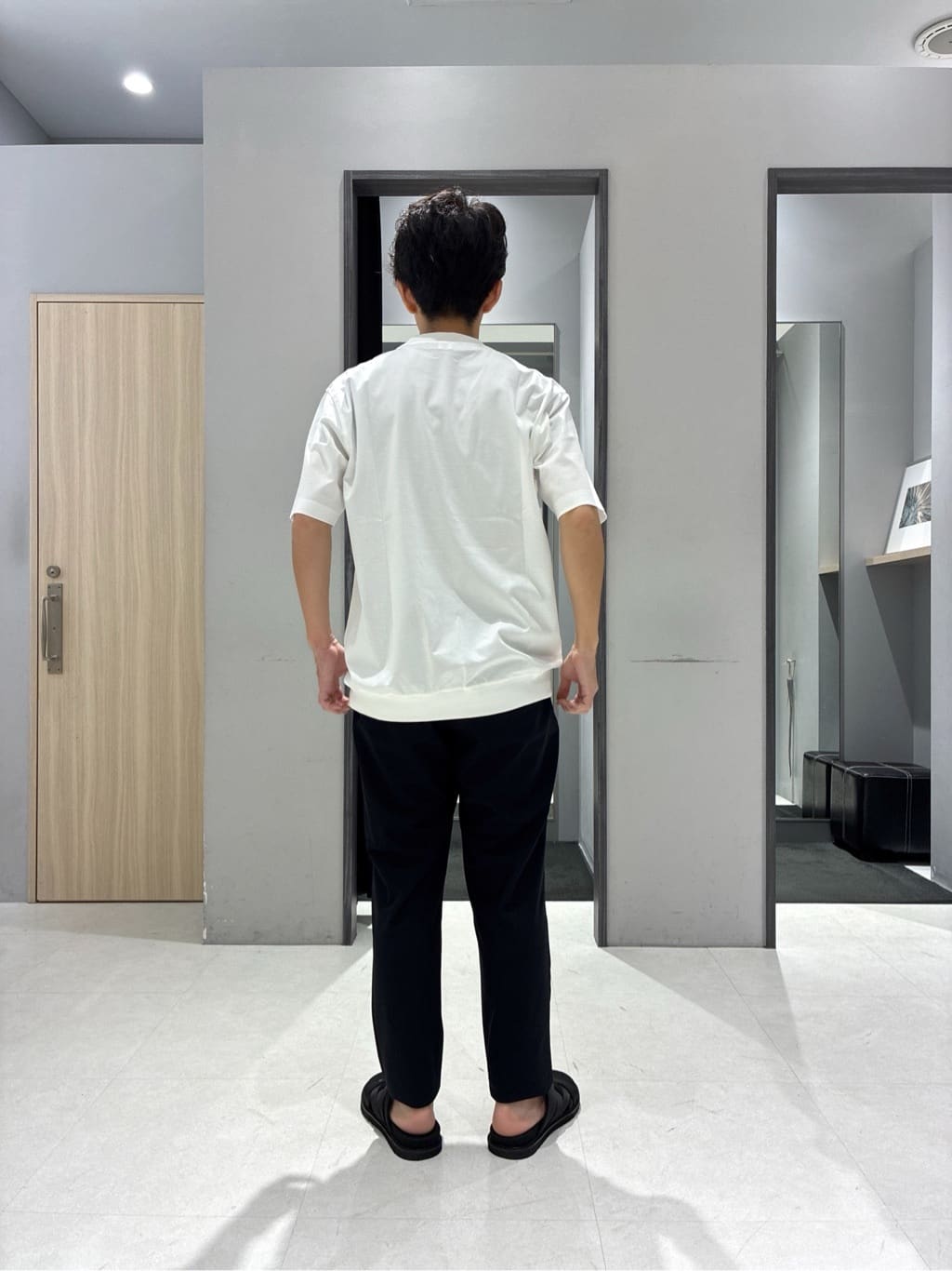 わいずみさんの「TAKEO KIKUCHI｜【抗菌防臭／5サイズ展開】ハイゲージポンチ Tシャツ」を使ったコーディネート