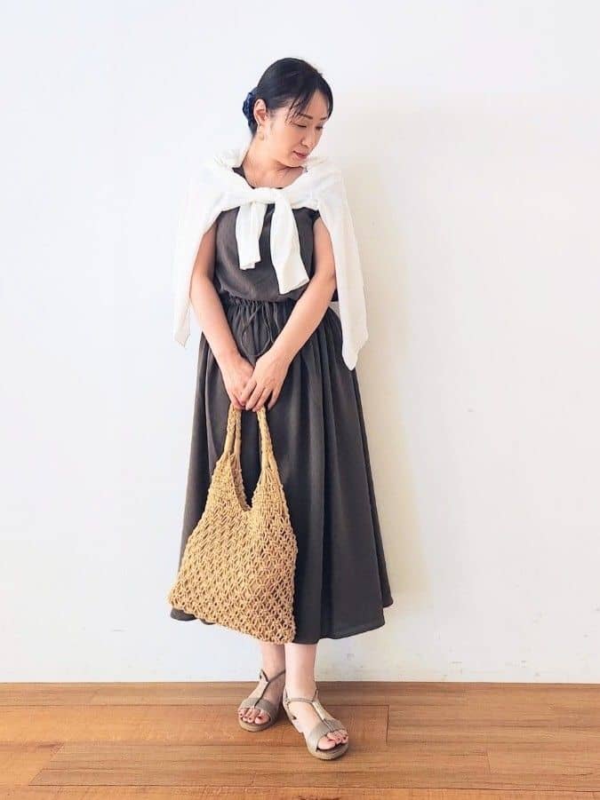 くまさんの「SHOO･LA･RUE｜【S-LL】さらりと1枚で決まる ジャカードワンピース」を使ったコーディネート