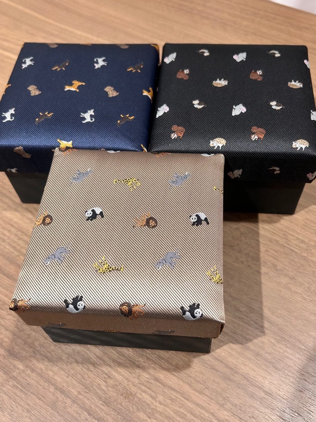 SHUNさんの「TAKEO KIKUCHI｜【BOX/LIMITED】フラワードットネクタイ＆タイバーセット」を使ったコーディネート