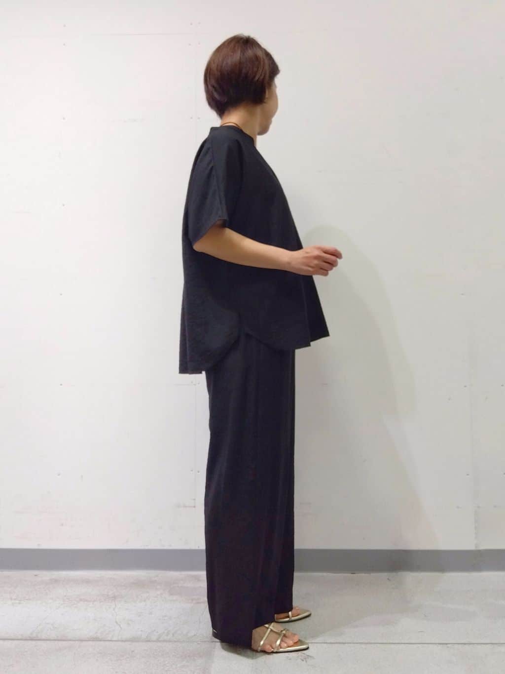 Kさんの「INDIVI｜【洗える／UVケア／SETUP可能】ドロストワイドパンツ」を使ったコーディネート