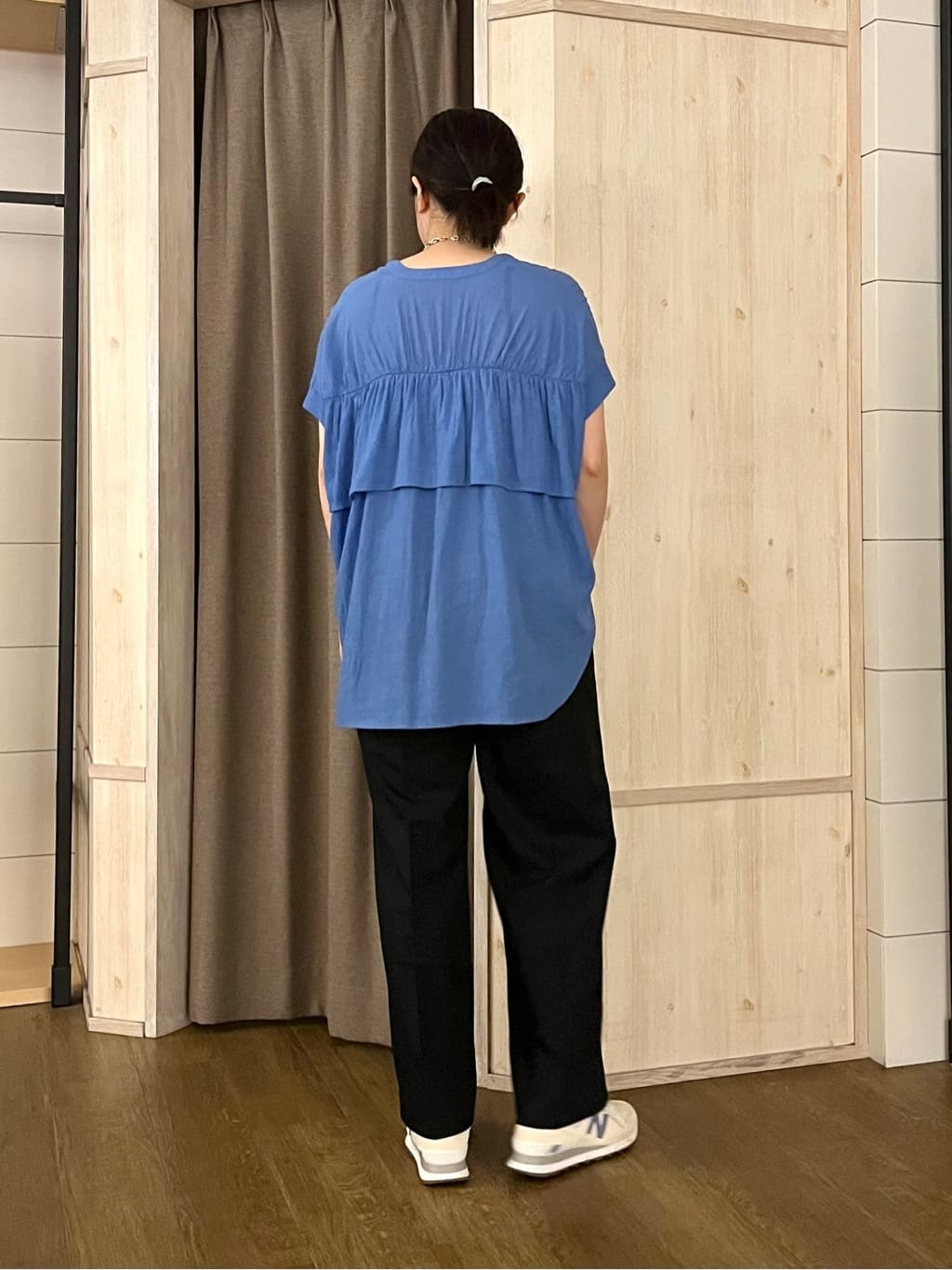 aiさんの「THE SHOP TK｜麻調ピンタックワイドパンツ【洗濯機OK】」を使ったコーディネート