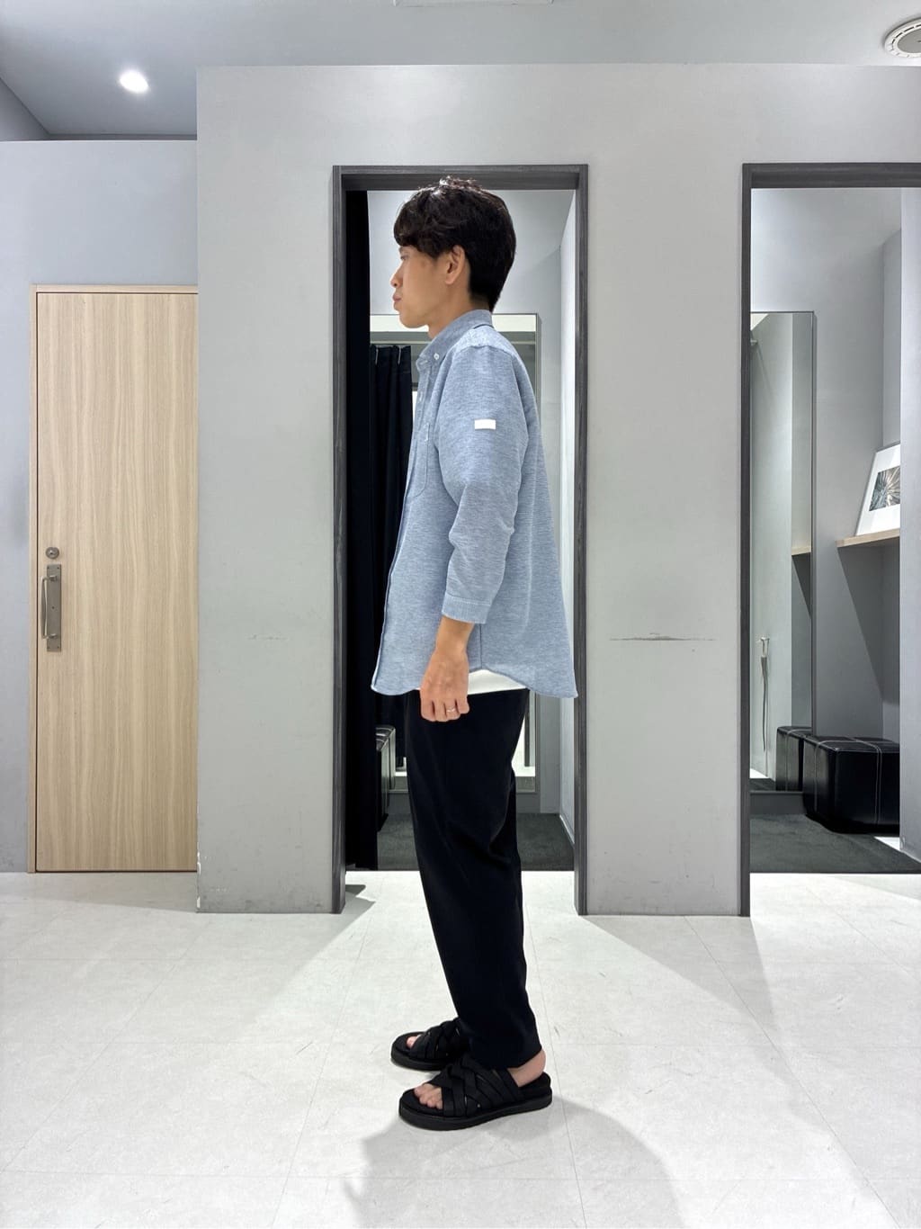 わいずみさんの「TAKEO KIKUCHI｜【抗菌防臭／5サイズ展開】ハイゲージポンチ Tシャツ」を使ったコーディネート