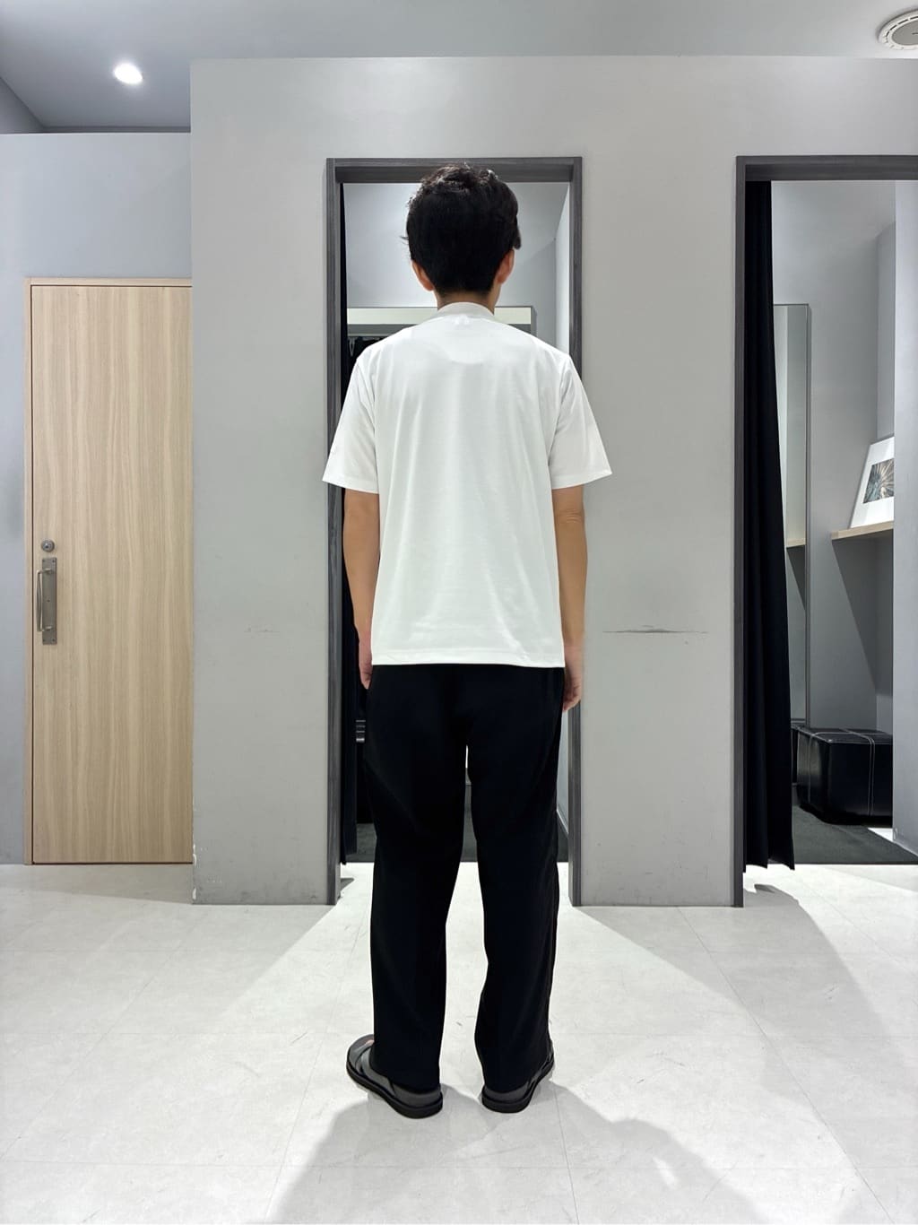 わいずみさんの「TAKEO KIKUCHI｜【COOL CITY WEAR】エアートール オープンカラーシャツ /接触冷感・通気性」を使ったコーディネート