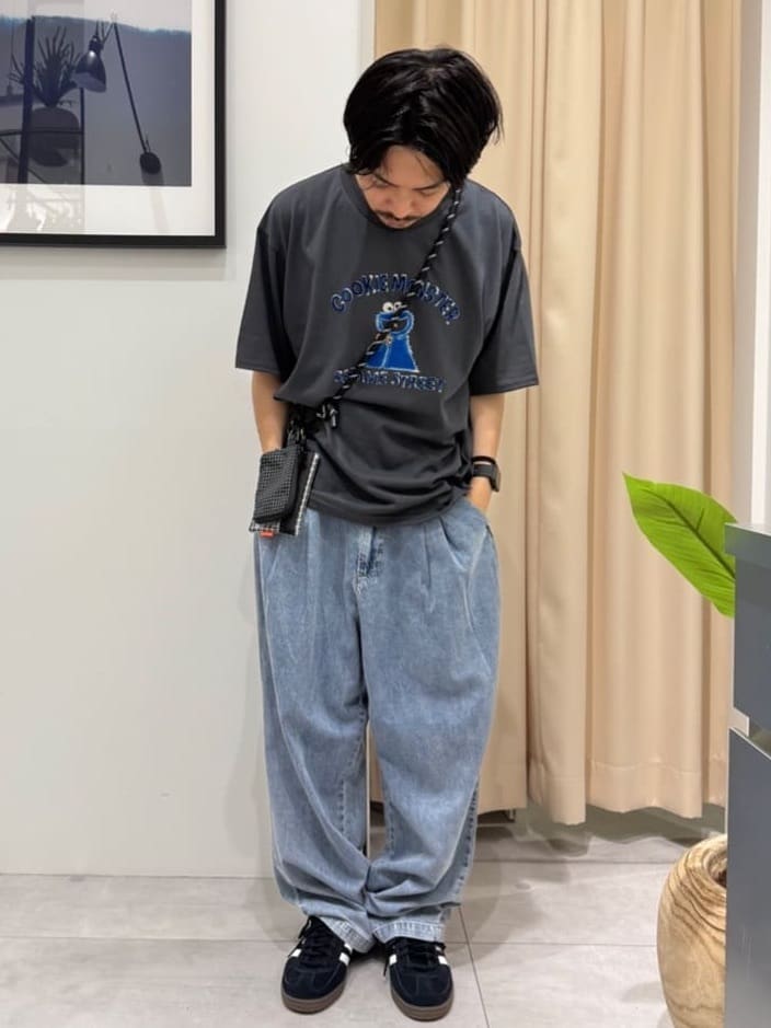 はさんの「THE SHOP TK｜セサミストリートTシャツ／親子リンク」を使ったコーディネート