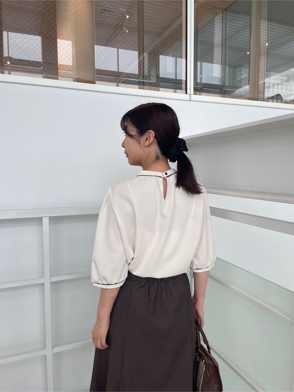 abeさんの「Couture brooch｜【マシンウォッシャブル・美シルエット】裾シアーフレアスカート」を使ったコーディネート