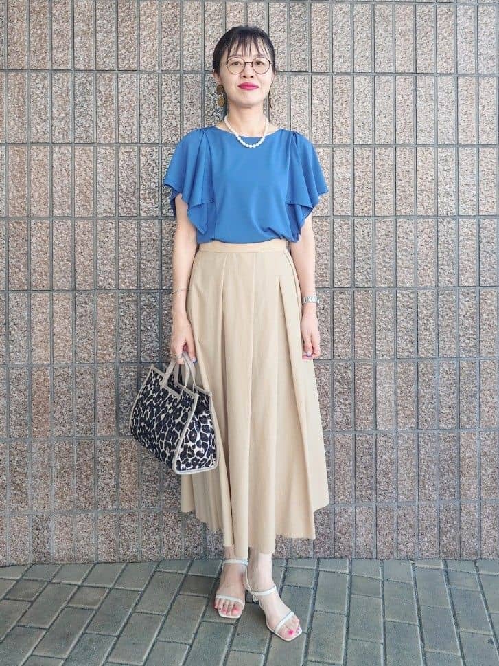 MUTSUKOさんの「UNTITLED｜【きれいめ／接触冷感／日本製】ハンカチスリーブプルオーバー」を使ったコーディネート