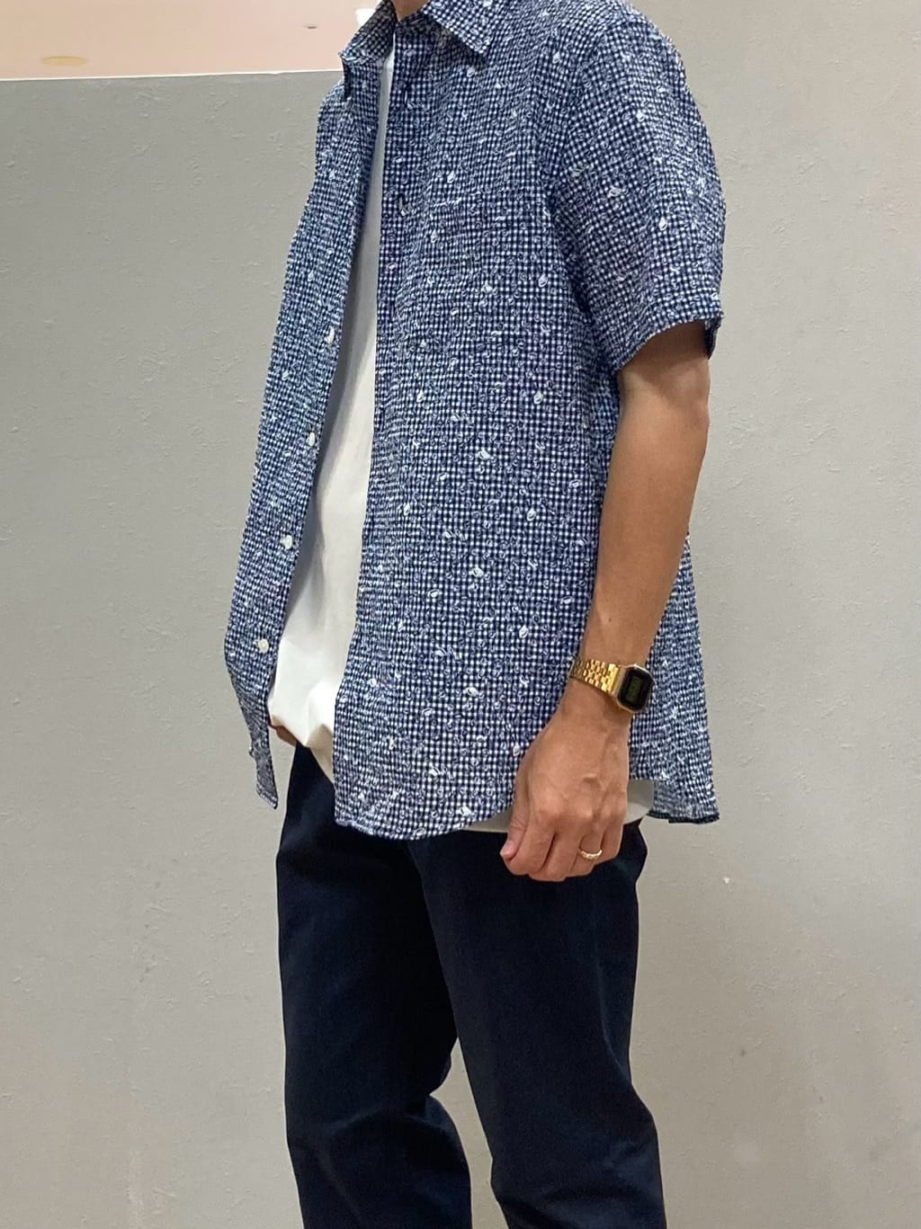 シュンさんの「TAKEO KIKUCHI｜【抗菌防臭／5サイズ展開】ハイゲージポンチ Tシャツ」を使ったコーディネート