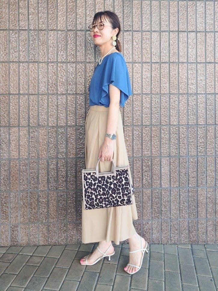 MUTSUKOさんの「UNTITLED｜【きれいめ／接触冷感／日本製】ハンカチスリーブプルオーバー」を使ったコーディネート