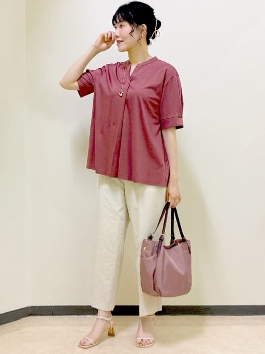  beni_gingerさんの「Reflect｜【すっきり見え！長め丈／マシンウォッシュ可】スキッパーネックジャージトップス」を使ったコーディネート