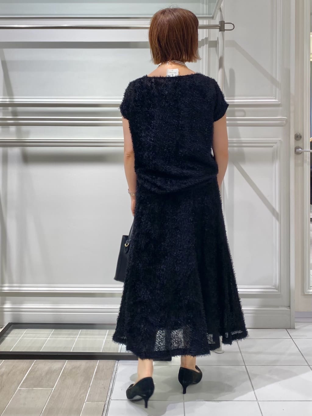 AKKOさんの「UNTITLED｜【セットアップ可/洗える】フェザーフレンチスリーブブラウス」を使ったコーディネート