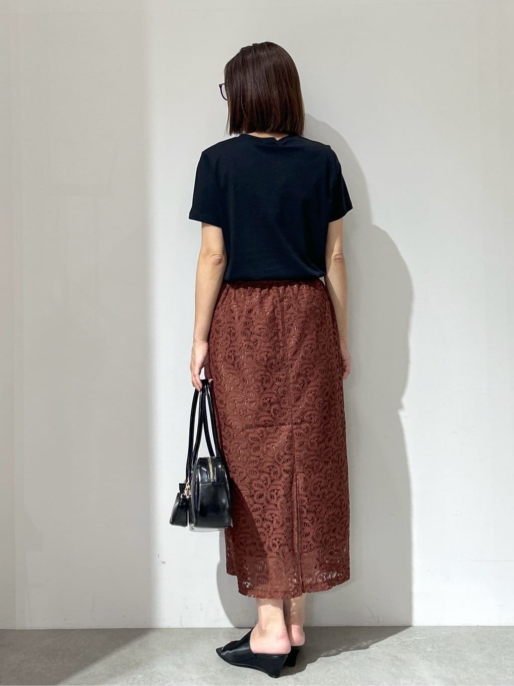 NAKAさんの「OPAQUE.CLIP｜《5色展開》ベーシックTシャツ【洗濯機洗い可／UV／接触冷感】」を使ったコーディネート