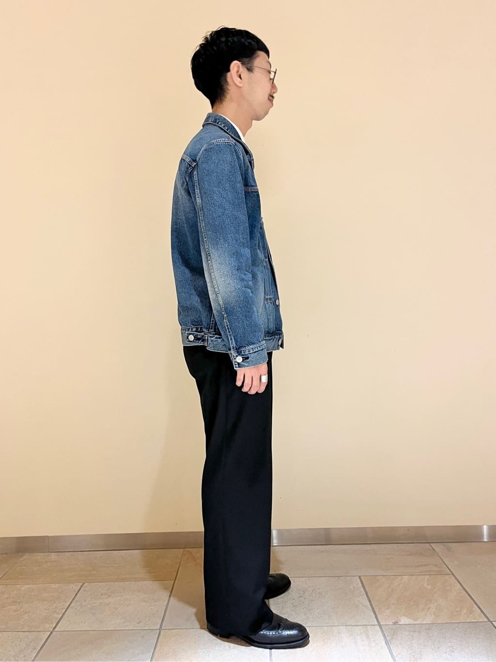 小山凌さんの「DRESSTERIOR｜SUPIMA COTTON ボタンダウンシャツ」を使ったコーディネート