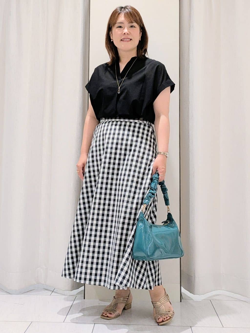 Onumaさんの「UNTITLED｜【洗える/スキッパー】フレンチスリーブシアーブラウス」を使ったコーディネート