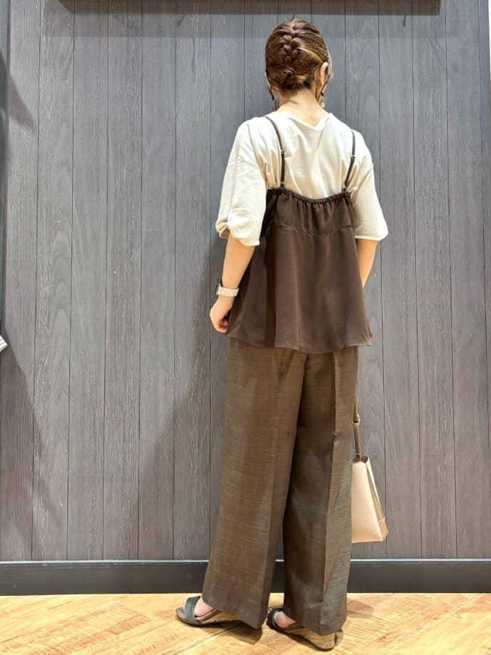 meiさんの「SHOO･LA･RUE｜【ひんやり/洗える/S-LL】袖ねじりシルケットトップス」を使ったコーディネート