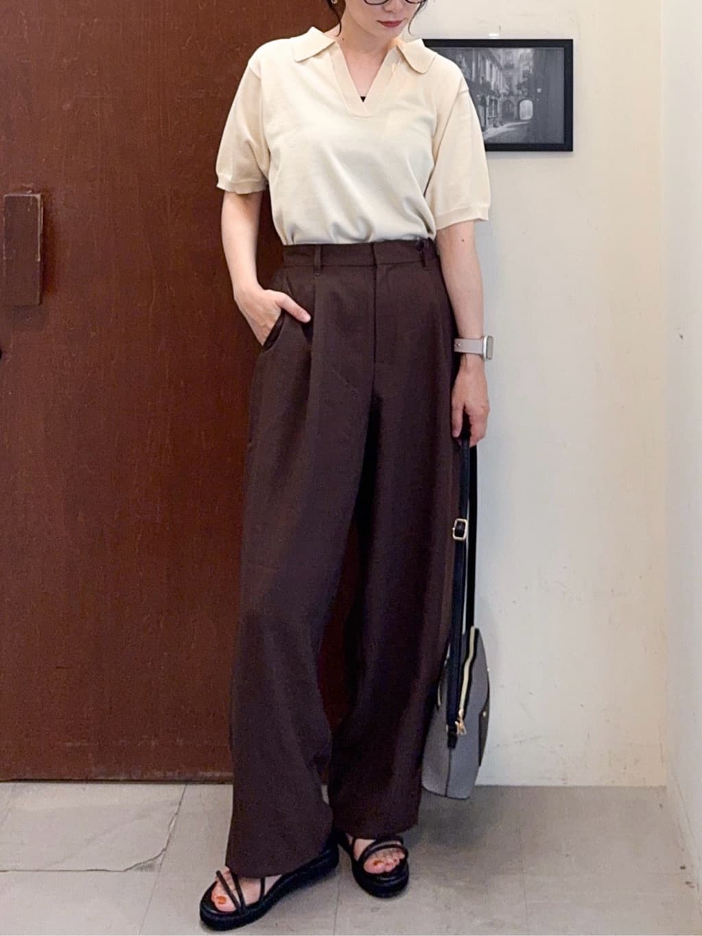 𝐇𝐢𝐫𝐨𝐦𝐢さんの「SHOO･LA･RUE｜【S-LL/洗える】大人の抜け感 スキッパーニット」を使ったコーディネート