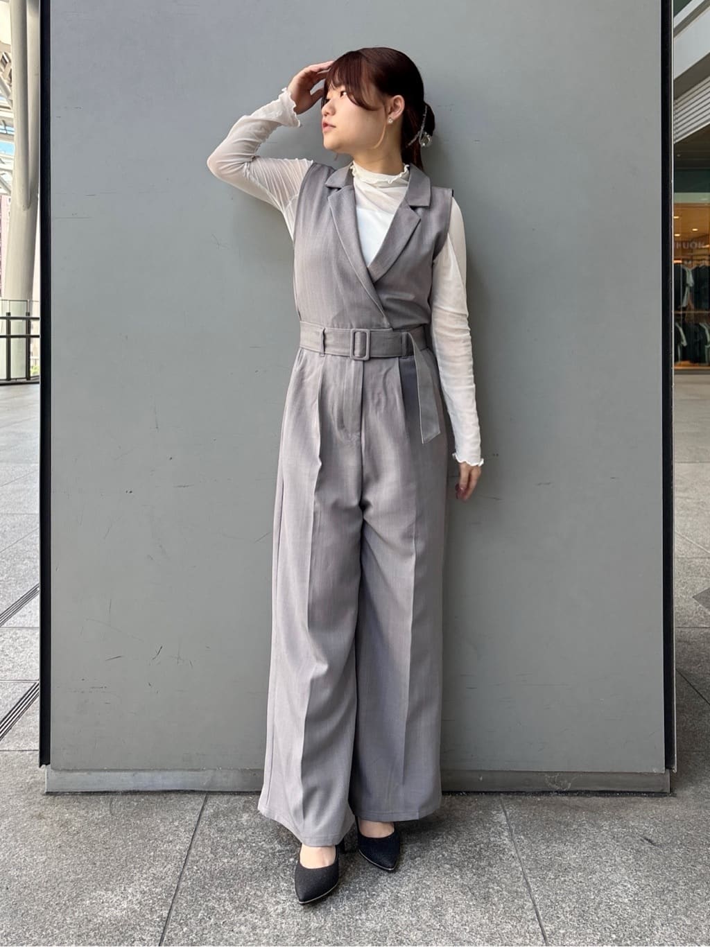 まっきーさんの「ESPERANZA｜【12時間パンプス】約8.5?／ラメ素材　歩きやすくて疲れにくい」を使ったコーディネート