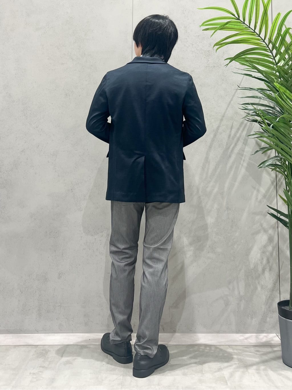 SHI-MAさんの「THE SHOP TK｜ライトTRジャージジャケット【洗濯機OK/毛玉ができにくい/ストレッチ/セットアップ可】」を使ったコーディネート