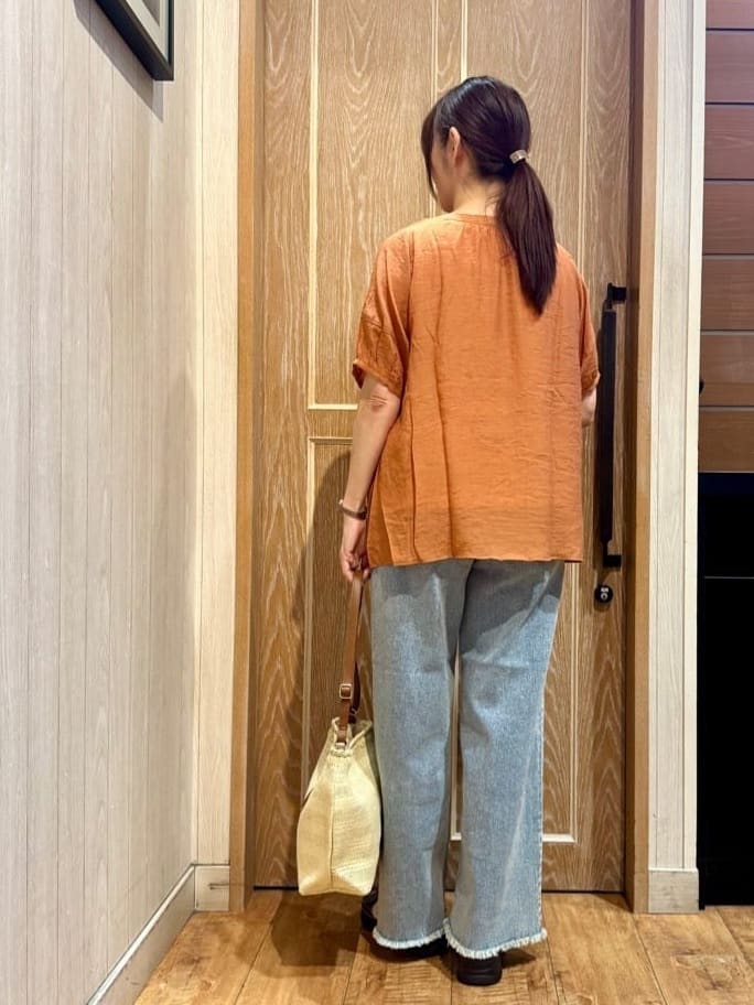 KAORIさんの「SHOO･LA･RUE｜【S-LL/2点セット】リボン使いがアクセント はしごレースブラウス＋タンクトップ」を使ったコーディネート