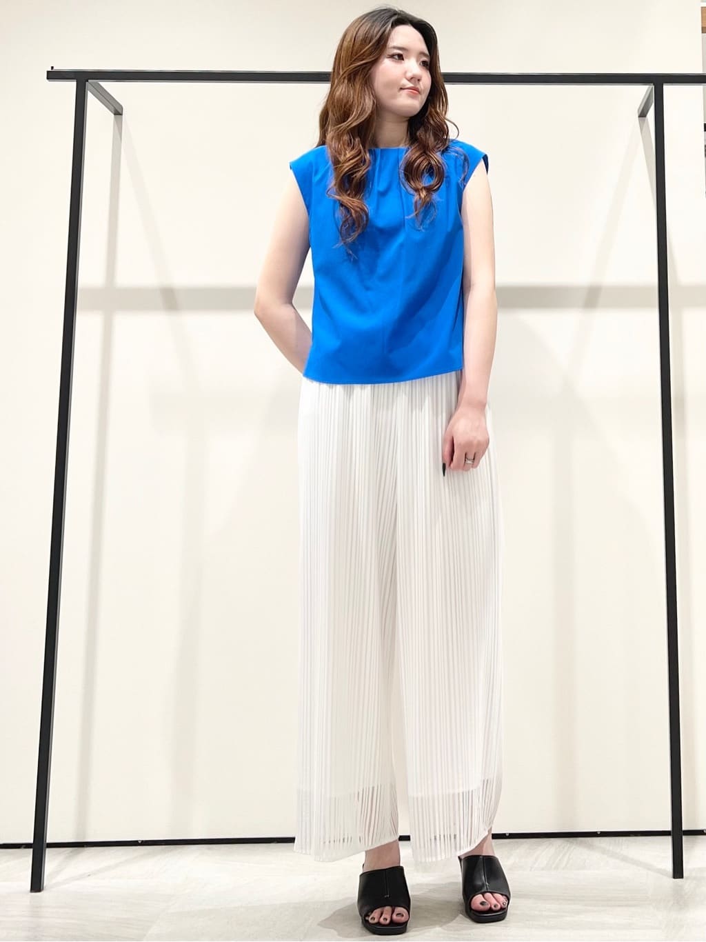 T.Kさんの「INDIVI｜【洗える／セットアップ可能】ラッセルワイドパンツ」を使ったコーディネート