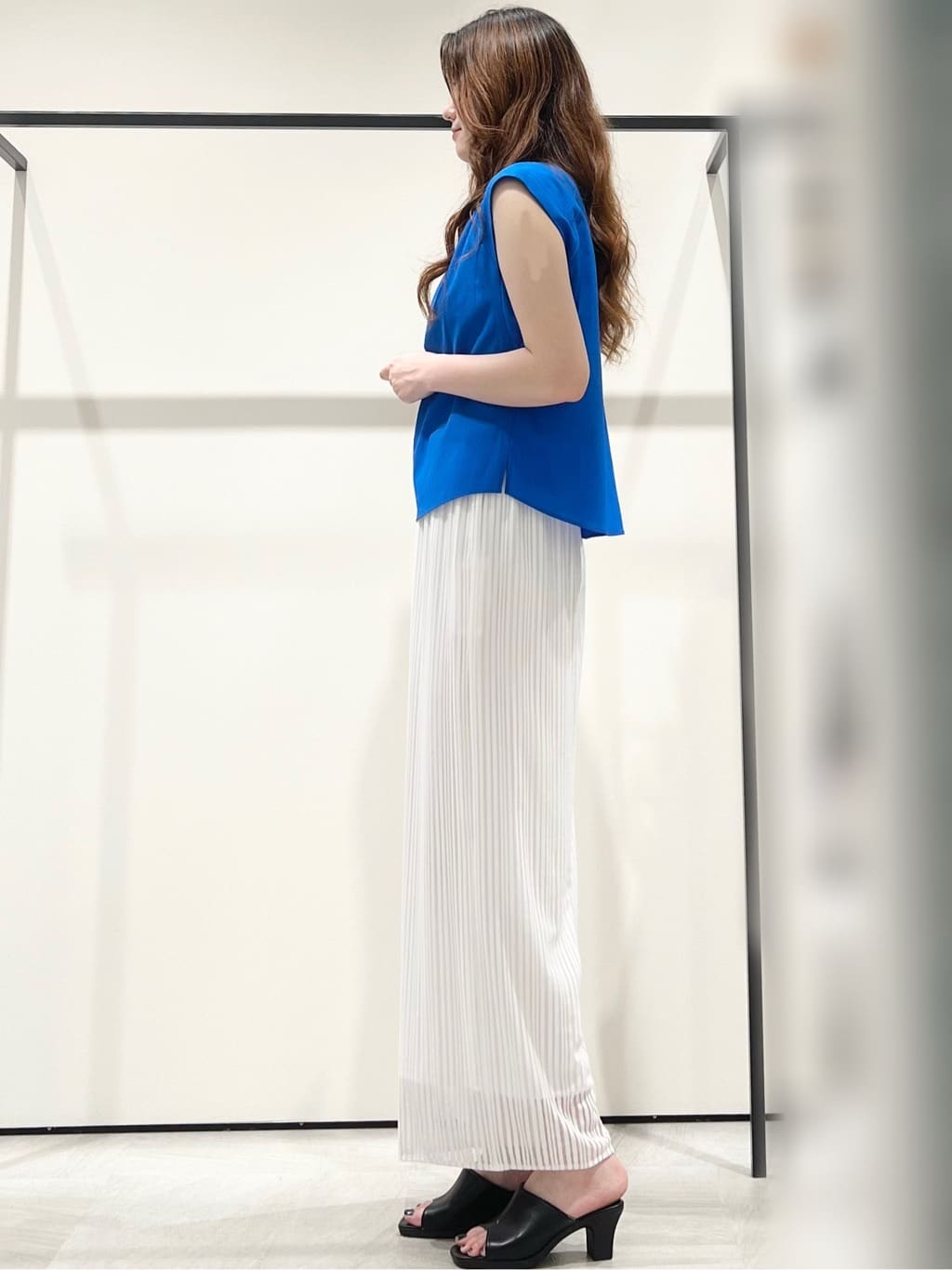 T.Kさんの「INDIVI｜【洗える／セットアップ可能】ラッセルワイドパンツ」を使ったコーディネート