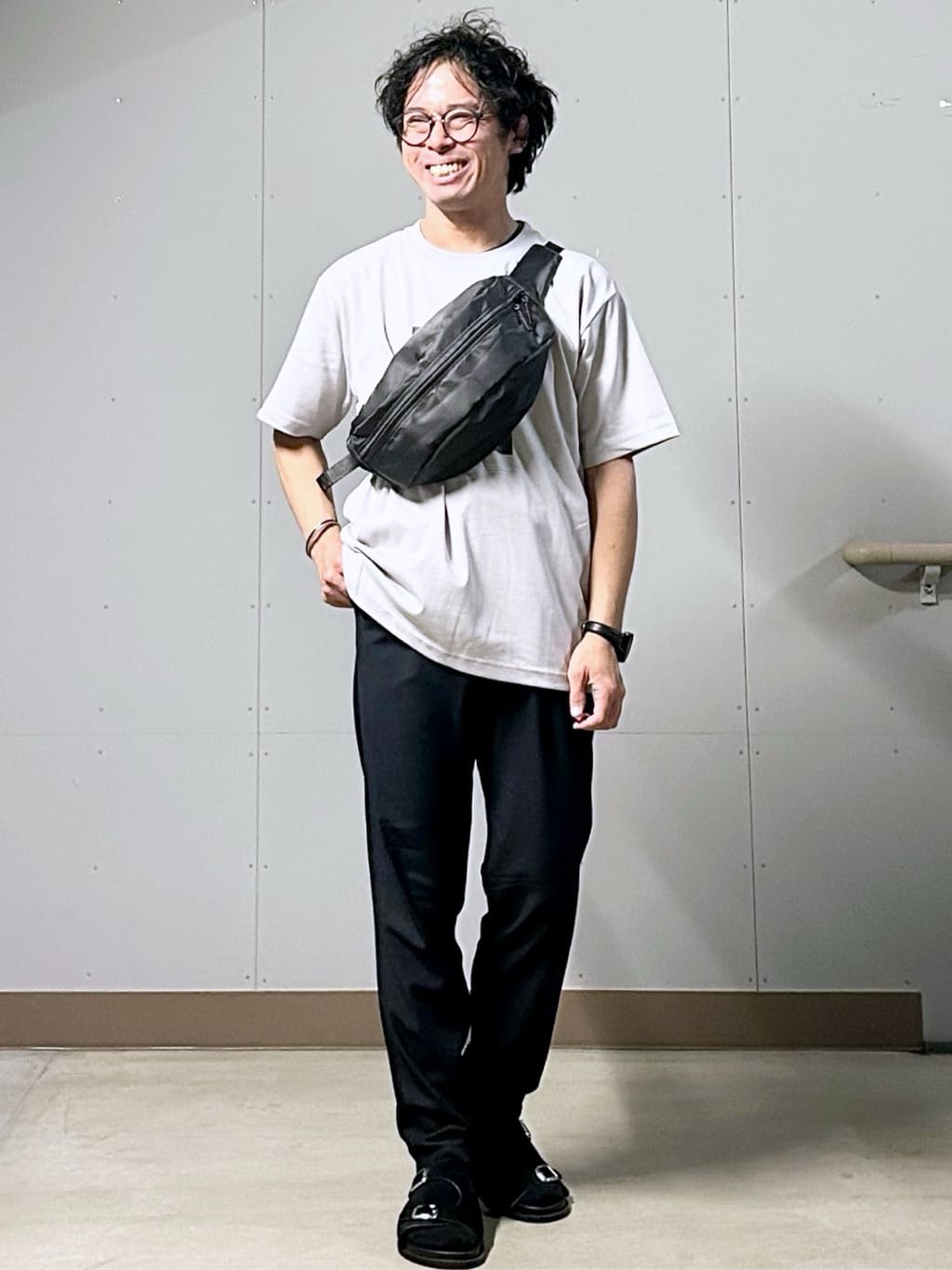 KENJI Iさんの「THE SHOP TK｜リサイクルアート半袖Tシャツ【接触冷感/洗濯機OK】」を使ったコーディネート