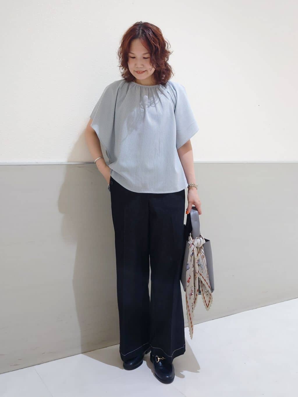 maruさんの「THE SHOP TK｜フレアスリーブブラウス【二の腕カバー/UV/洗濯機OK】」を使ったコーディネート