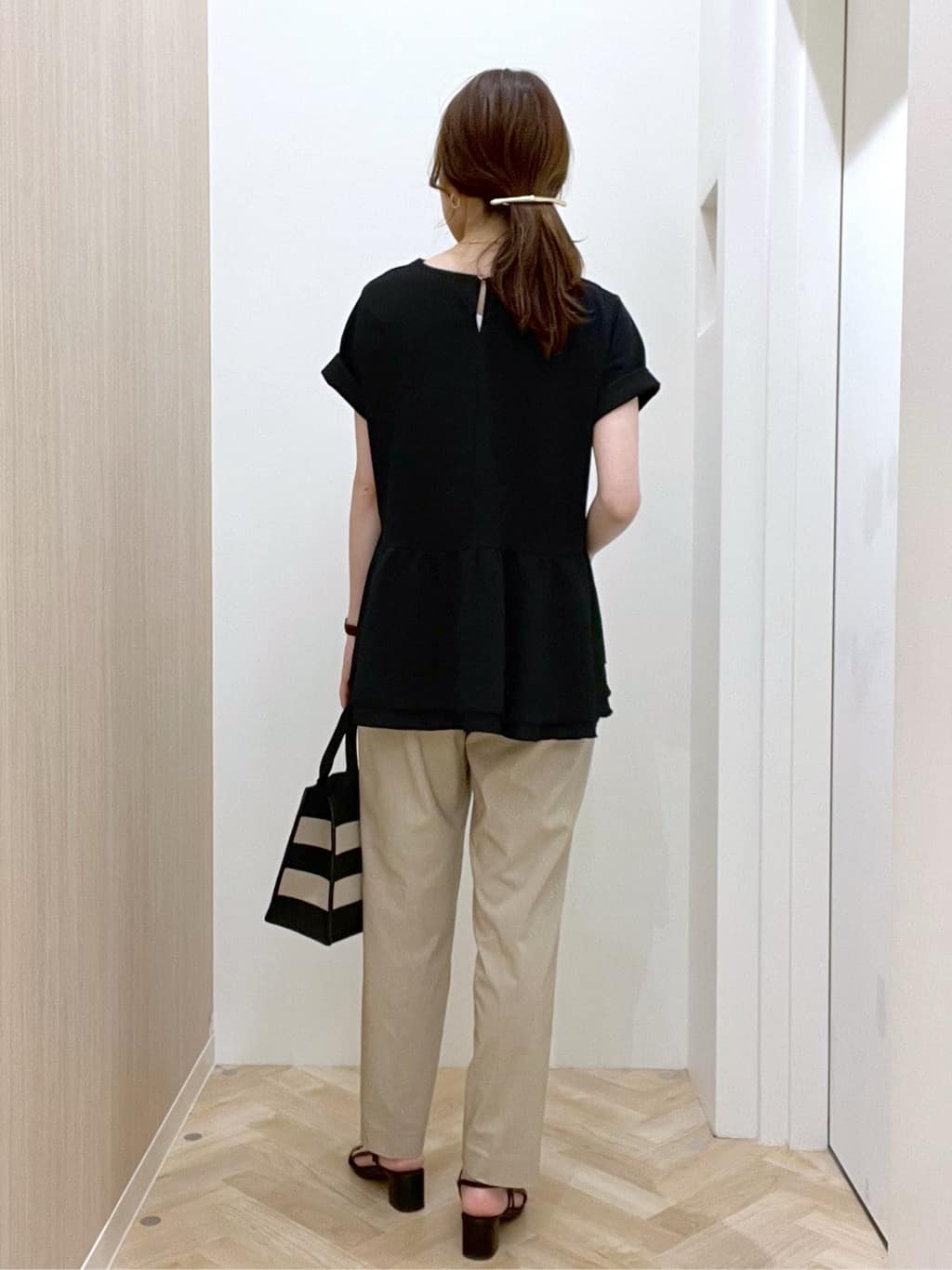  おまつさんの「grove｜キレイも動きやすさも　美脚見えハイパーストレッチパンツ」を使ったコーディネート