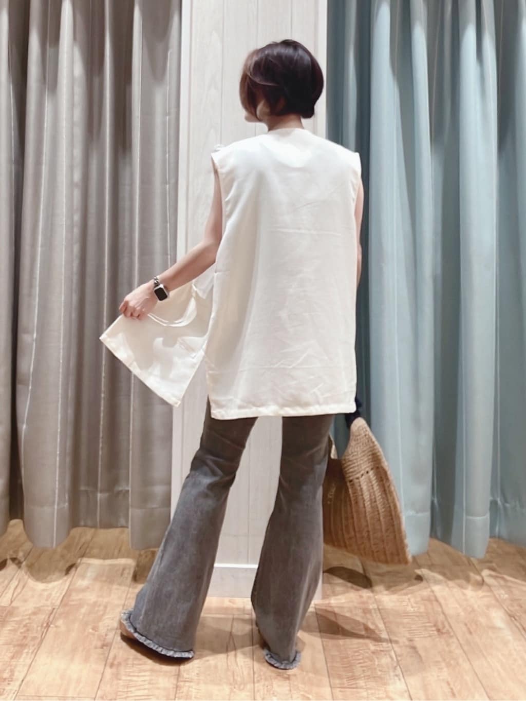 aaamiさんの「SHOO･LA･RUE｜【S-LL】夏のレイヤードコーデに さらりと着られるメッシュジレ」を使ったコーディネート