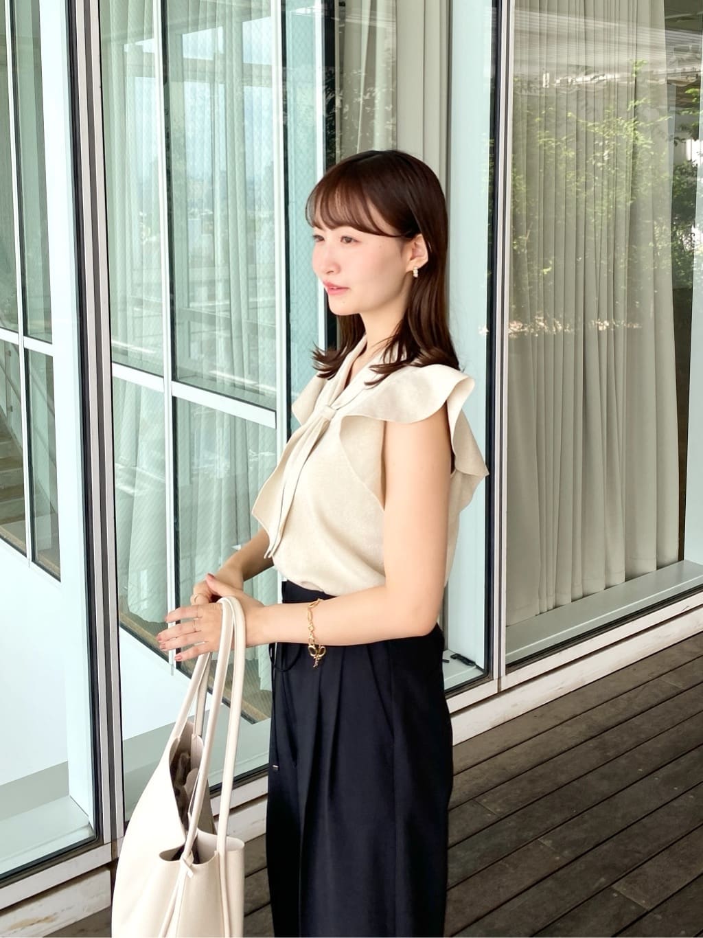 みさかさんの「index｜フレアスリーブボウタイニット【洗濯機洗い可／接触冷感／抗ピル】」を使ったコーディネート