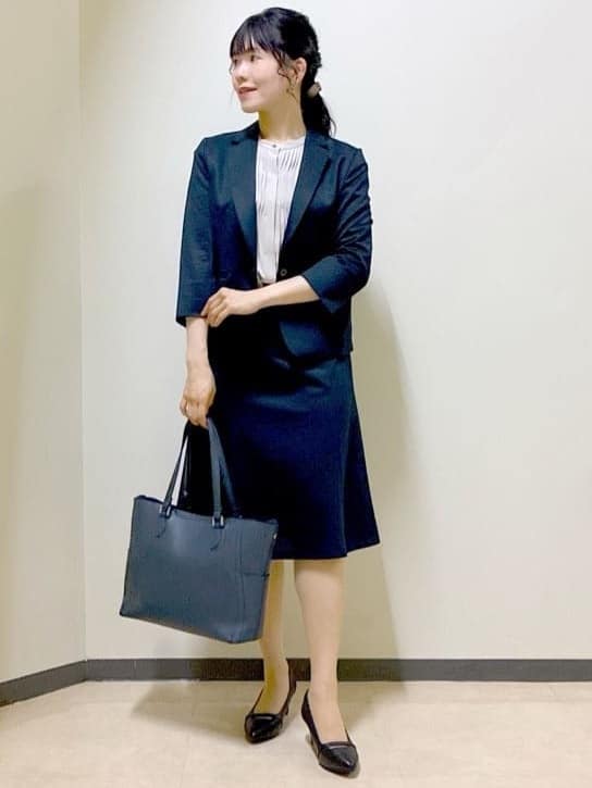  beni_gingerさんの「Reflect｜【インナーに◎／すっきり見え！長め丈】タックデティールブラウス」を使ったコーディネート