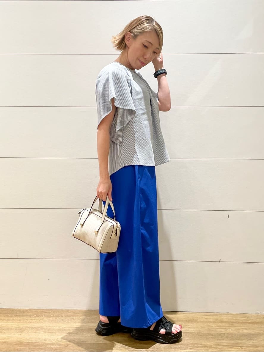 Ryoさんの「THE SHOP TK｜フレアスリーブブラウス【二の腕カバー/UV/洗濯機OK】」を使ったコーディネート