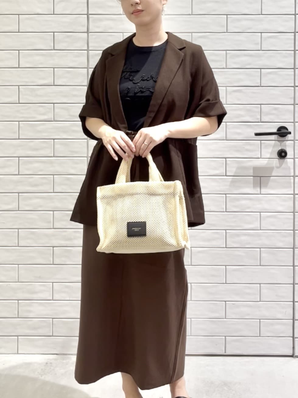 しおりさんの「OPAQUE.CLIP｜ラメテープロゴニット【洗濯機洗い可／抗ピル】」を使ったコーディネート