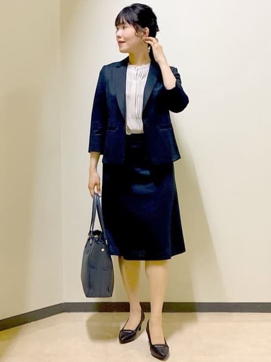  beni_gingerさんの「Reflect｜【インナーに◎／すっきり見え！長め丈】タックデティールブラウス」を使ったコーディネート