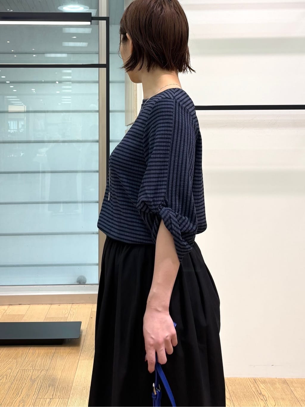 asamiさんの「INDIVI｜【UVケア／吸汗速乾】凹凸素材ねじり袖トップス」を使ったコーディネート