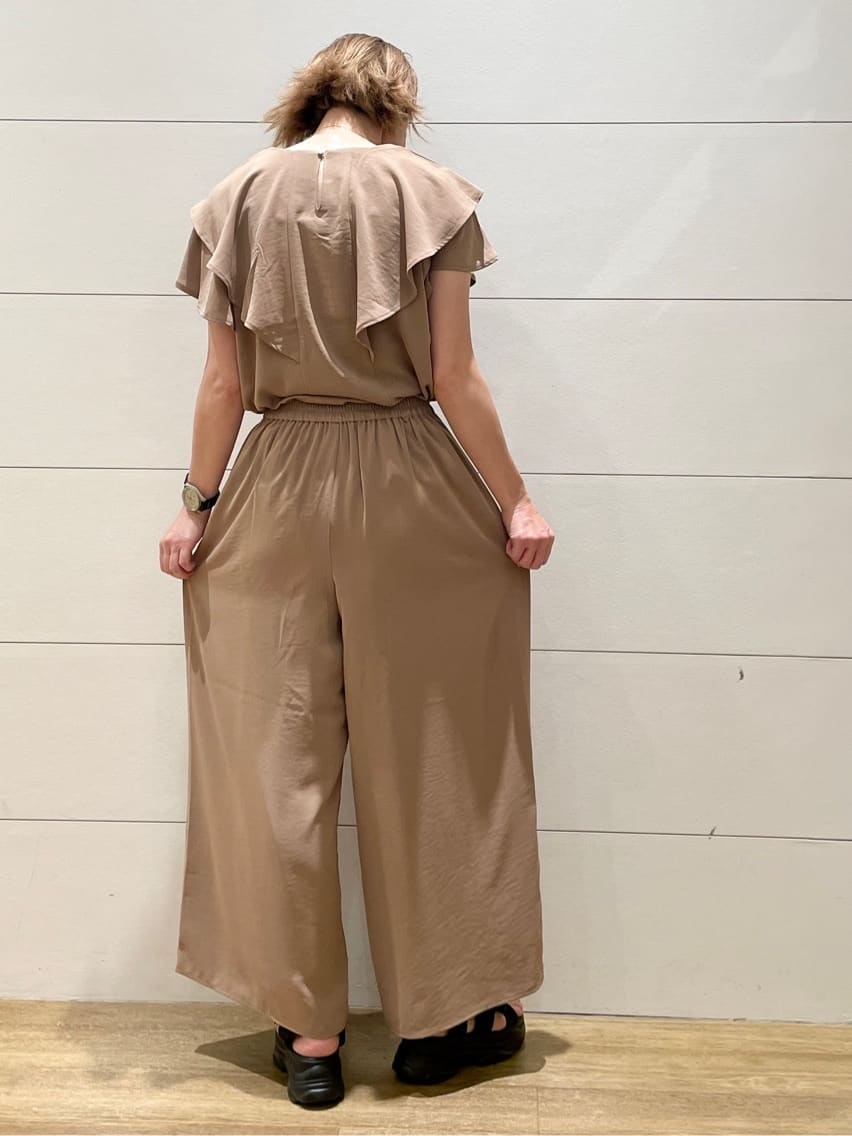 Ryoさんの「THE SHOP TK｜【ONOFF活躍】フリルデザインブラウス/セットアップ可」を使ったコーディネート