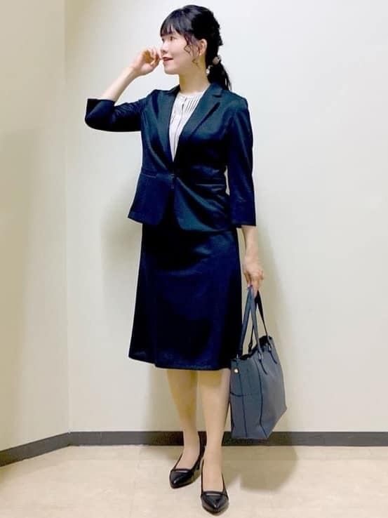  beni_gingerさんの「Reflect｜【インナーに◎／すっきり見え！長め丈】タックデティールブラウス」を使ったコーディネート