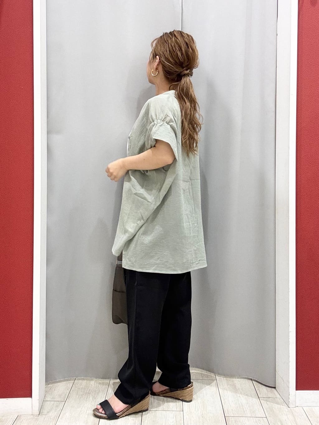 shioさんの「SHOO･LA･RUE｜◆【高レビュー/累計販売35万足突破】片手ではけるサンダル シューダル 25SS」を使ったコーディネート