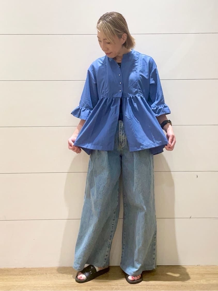 Ryoさんの「THE SHOP TK｜フリルチュニックブラウス【洗濯機OK】」を使ったコーディネート