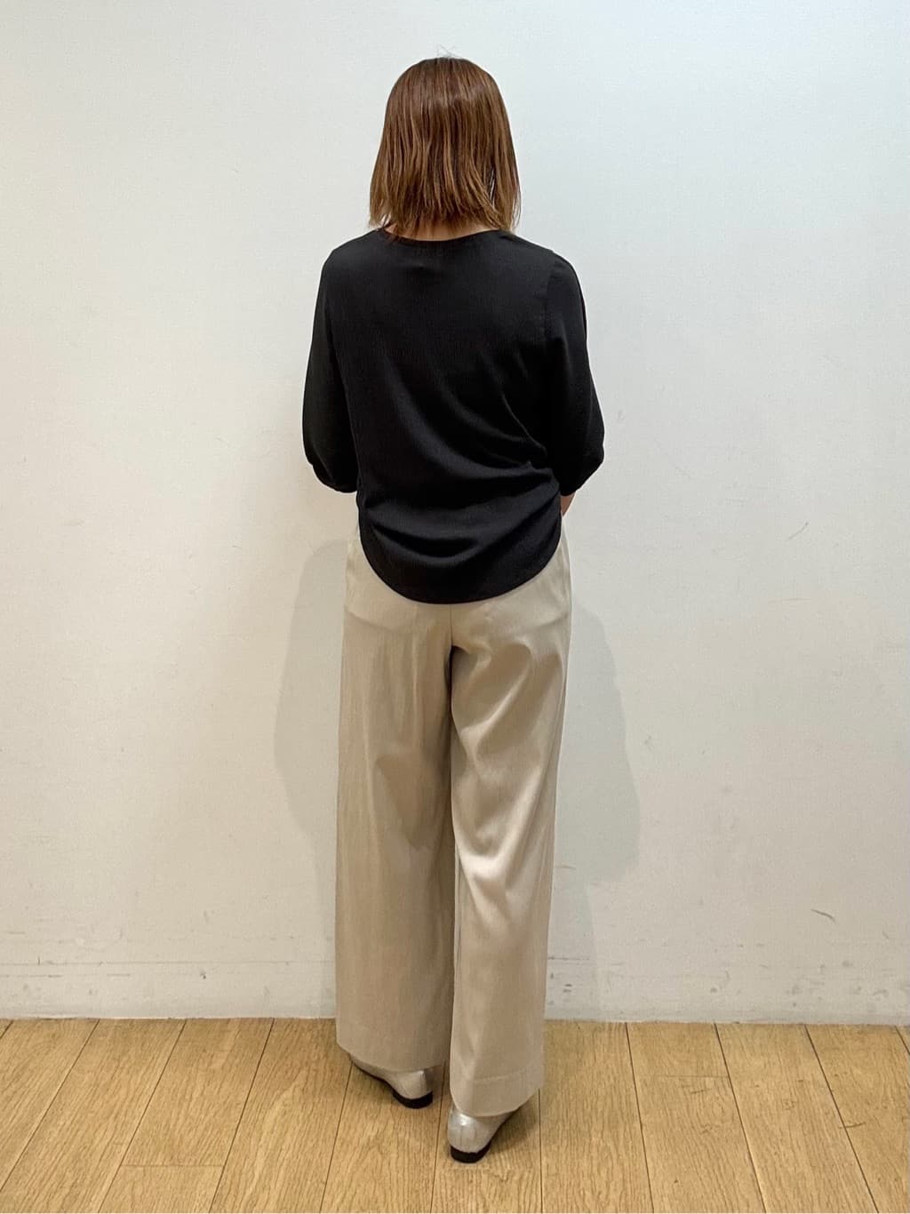 mikkoさんの「INDIVI｜【UVケア／吸汗速乾】凹凸素材ねじり袖トップス」を使ったコーディネート